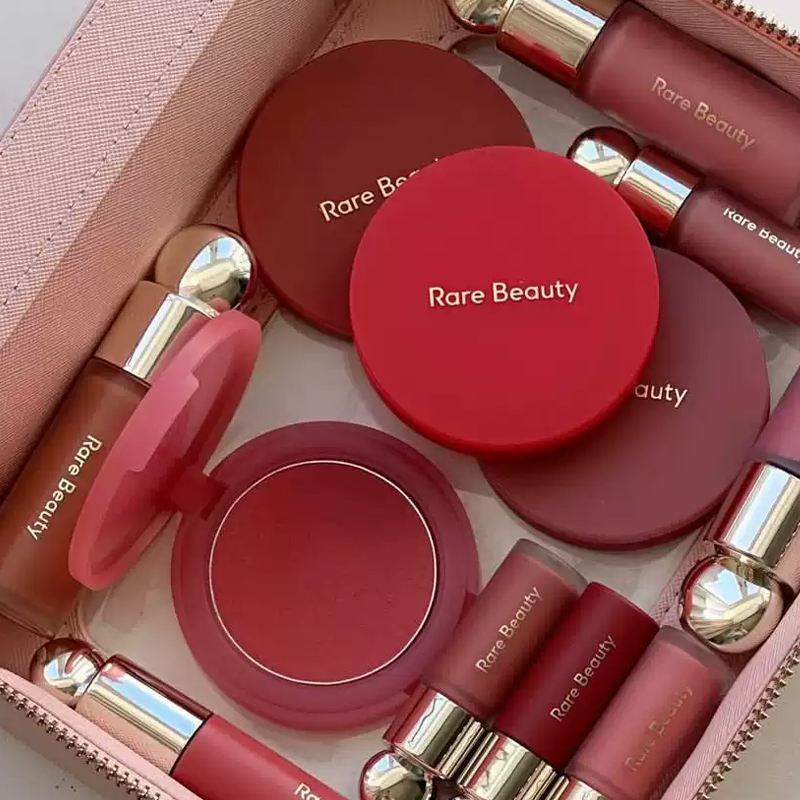 Rare Beauty Makeup Kit - Осенний румяна-крем Rare Beauty с текстурой